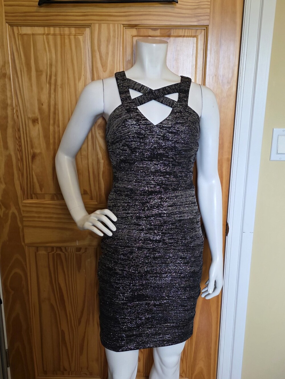 Le Chateau Size S Silver Glitter Cocktail Dress
